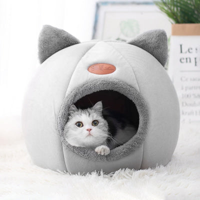 Luxurious Cat Bed with Plush Design